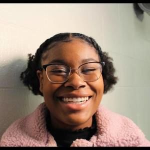 Meet your Posher, Daniela